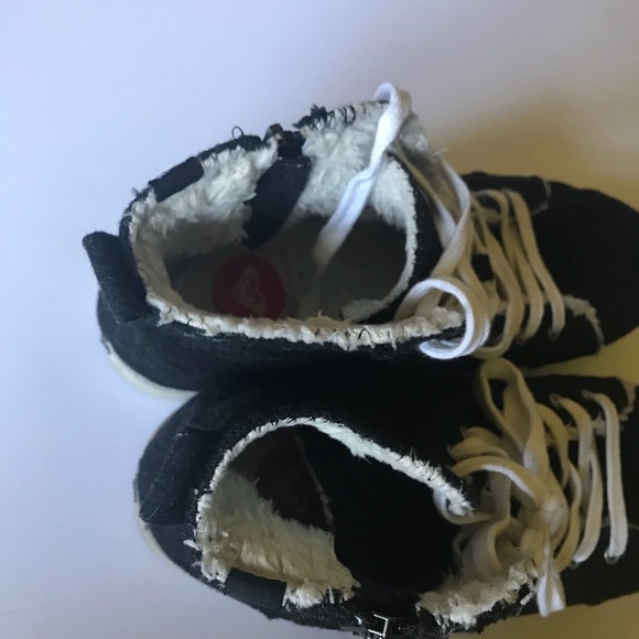 Roxy Fur Lined Zipper High Tops - Picture 5 of 6